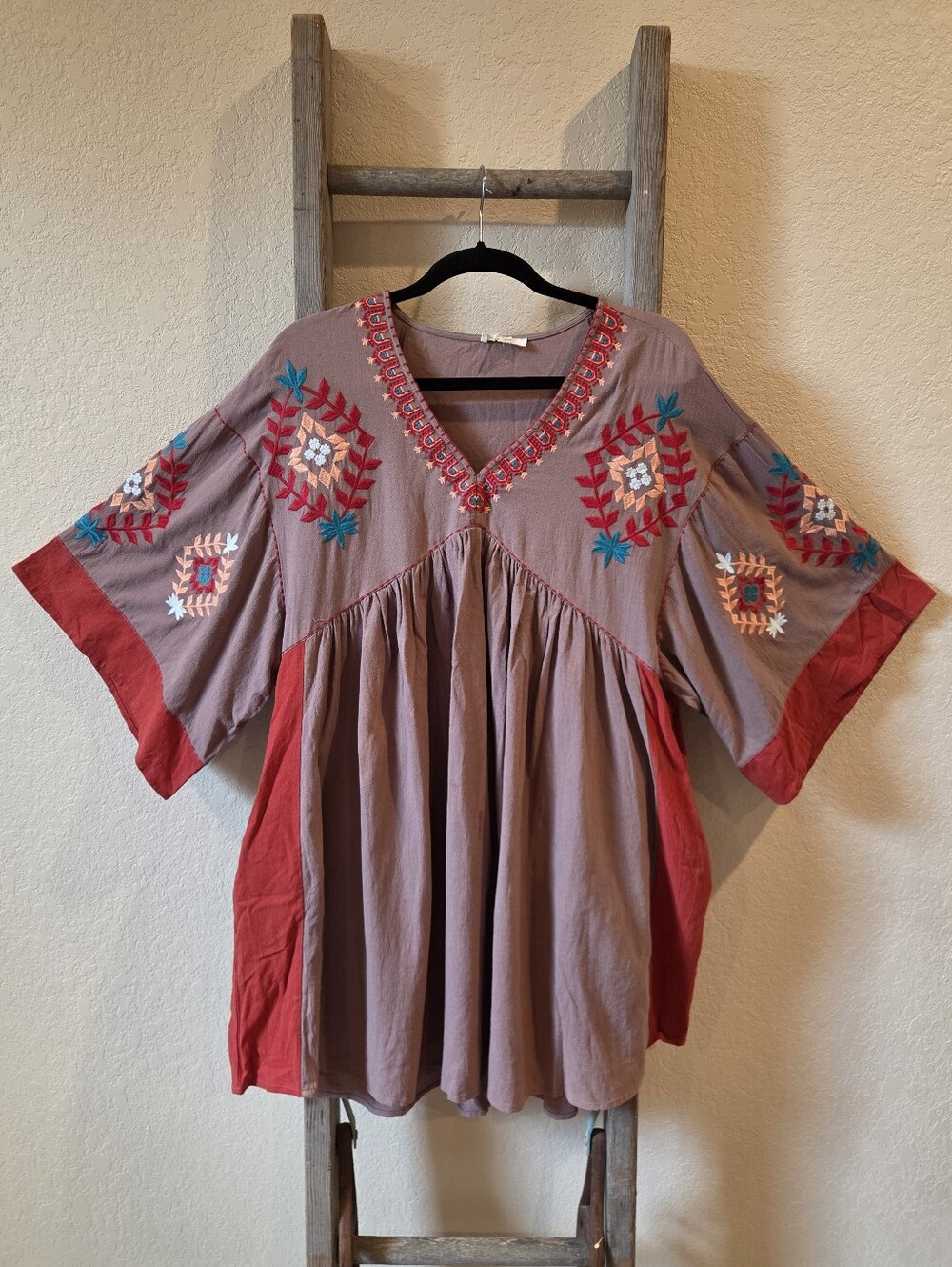 Easel Boho Embroidered V-Neck Peasant Top in Mauve with Red Accents - Size Small